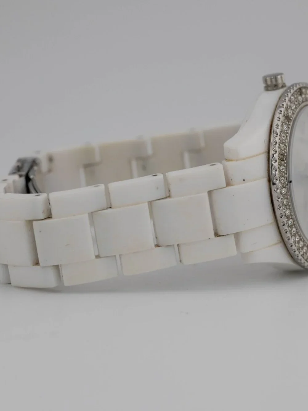 FOSSIL ES-2444 Stella Glitz White Resin Quartz Analog Women's Watch New Battery